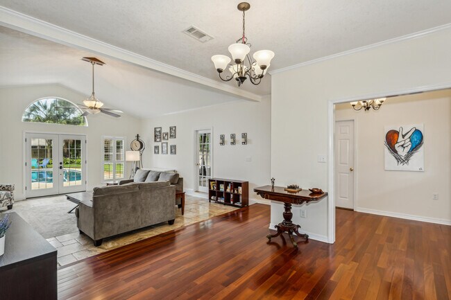 Building Photo - 3908 Tiger Point Blvd