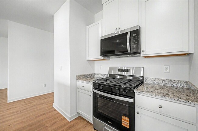 Building Photo - 3101 Laredo Ln