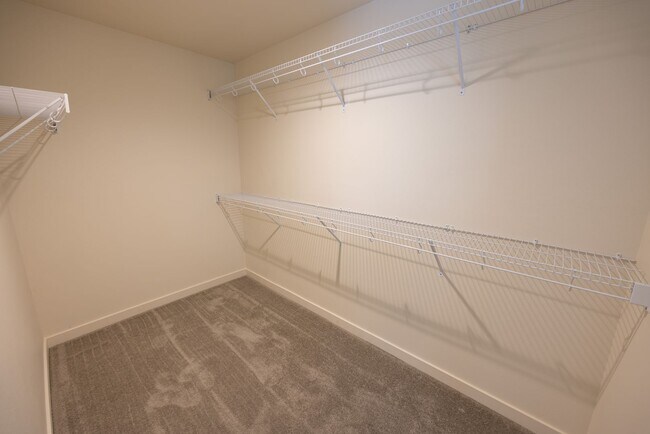 Building Photo - Three Bedroom Home in Ridgefield