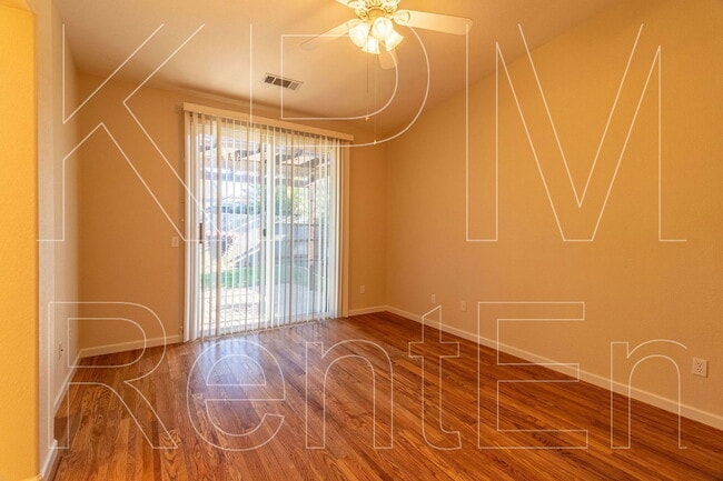 Building Photo - 2554 Douglas Fir Dr