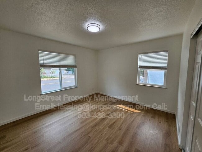 Building Photo - 8010 NE Prescott St