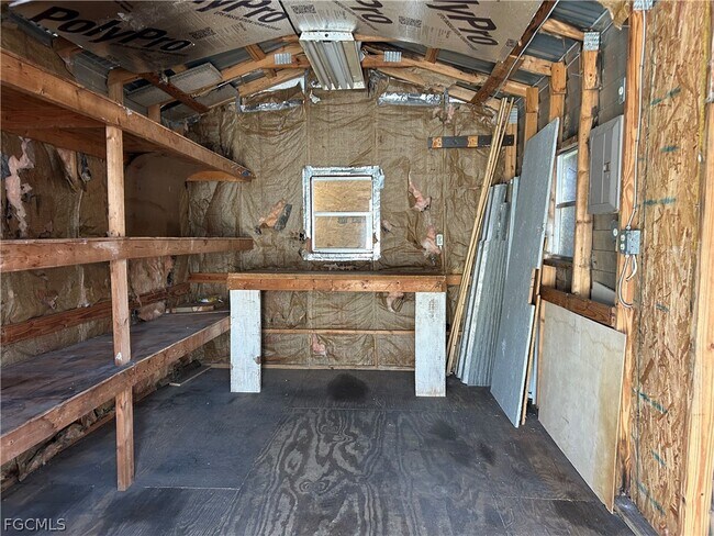 Building Photo - 2128 SE 4th St