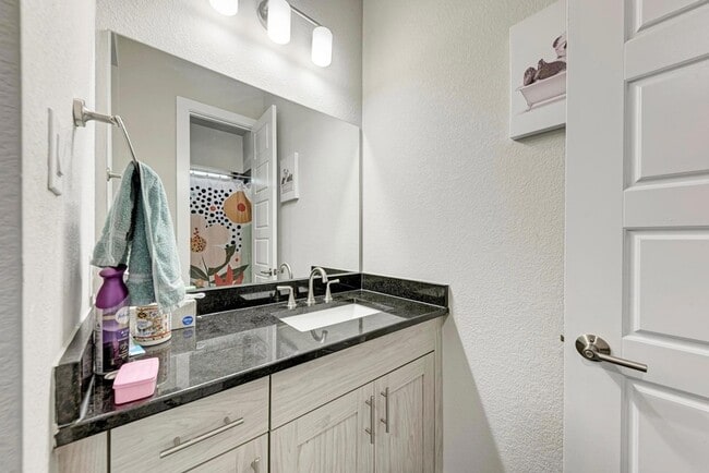 Building Photo - 92 Sierra Mosca Trl