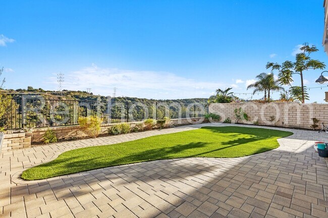 Building Photo - 6705 Elegante Wy