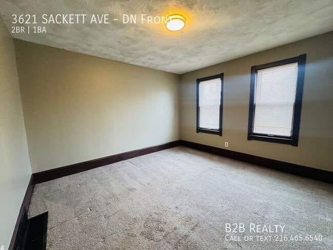 Building Photo - 3621 Sackett Ave