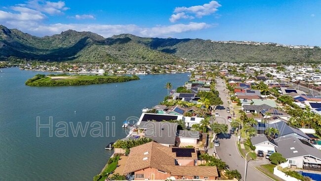 Building Photo - 662 Kalanipuu St