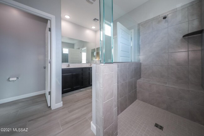 Building Photo - 12312 N Miller Canyon Ct