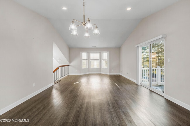 Building Photo - 186 Tulip Ln