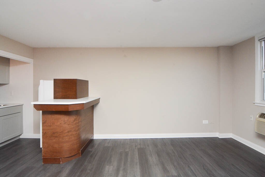 Building Photo - 2012 N Orleans St