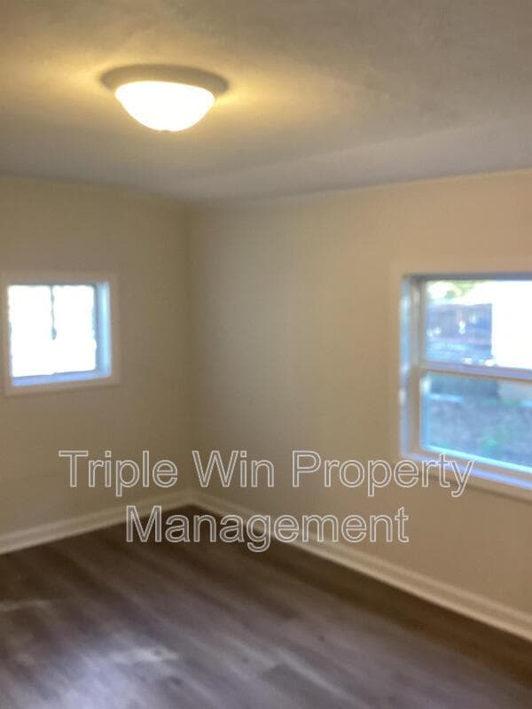 Building Photo - 535 S Adams St