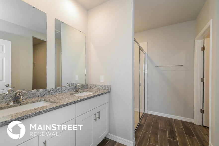 Building Photo - 3169 Bella Vista Dr