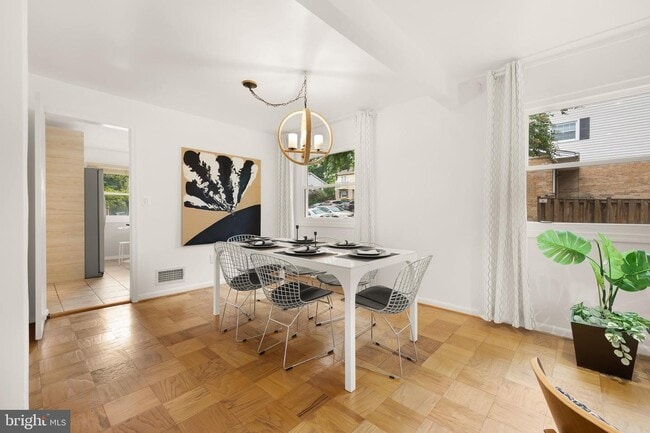 Building Photo - 10913 Bucknell Dr