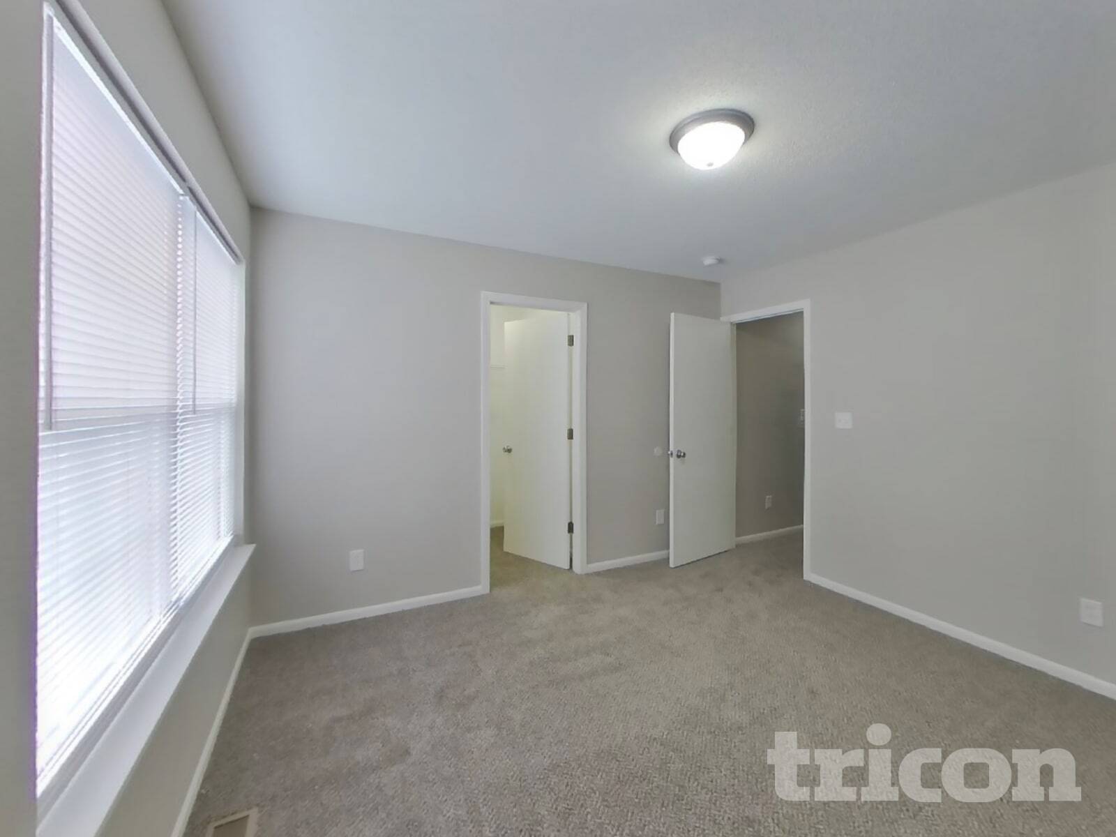 Building Photo - 484 Brookstone Dr