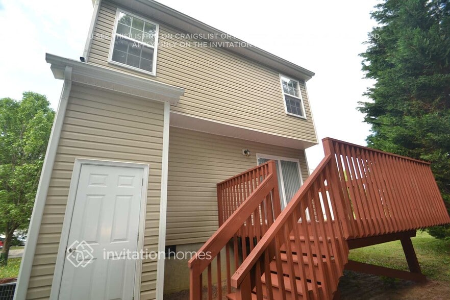 Building Photo - 511 Lodestone Dr