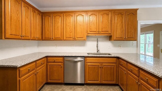 Building Photo - 134 Laurelwood Dr