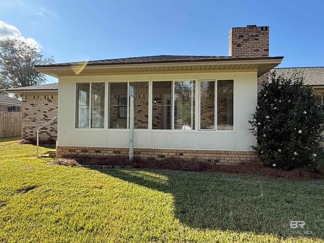 Building Photo - 22022 Nelson St