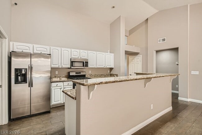 Building Photo - 8909 Big Plantation Ave