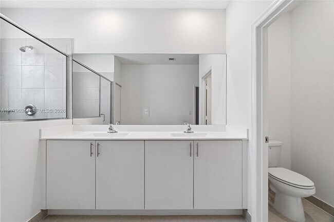 Building Photo - 12923 SW 231st Ter