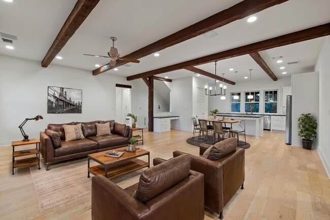 Building Photo - 2217 Seabiscuit Cv