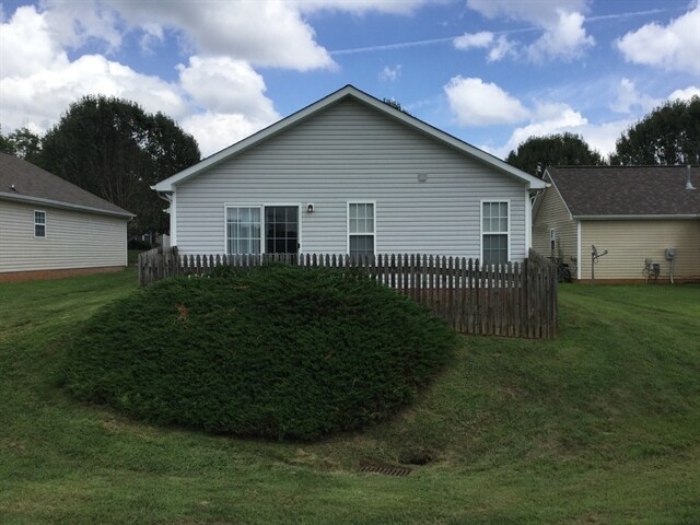 Building Photo - 172 Tudor Downs Rd