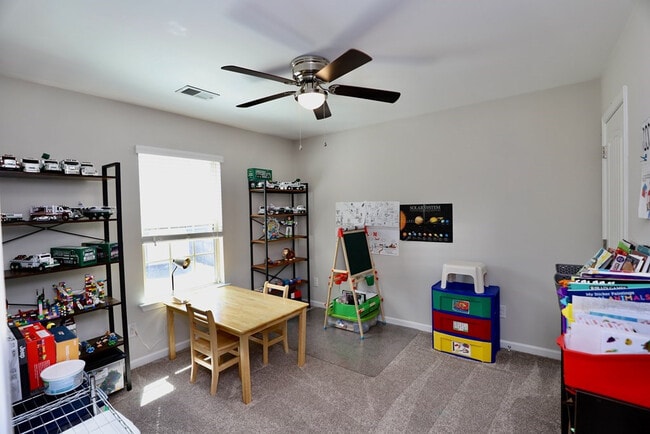Building Photo - 54 Edinburgh Castle Ln