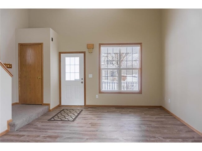 Building Photo - 924 Cole St