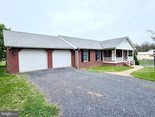 Building Photo - 78 Brook Creek Rd