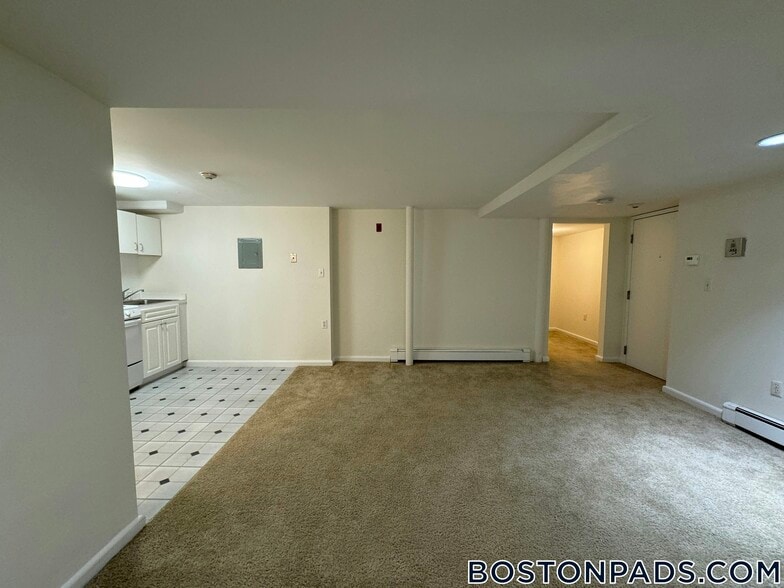 Building Photo - 1223 Beacon St