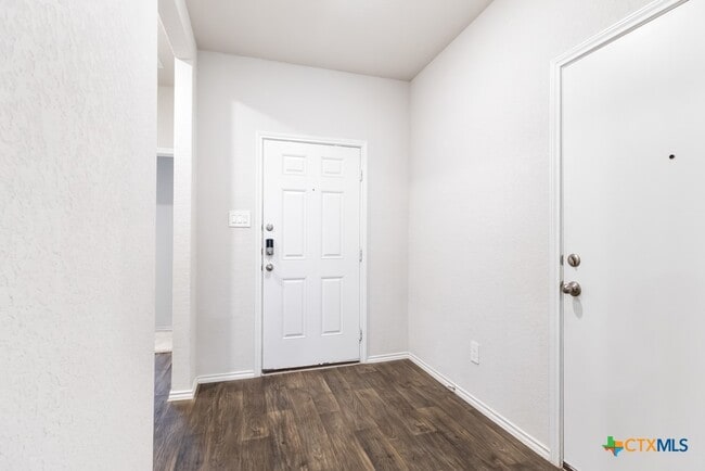 Building Photo - 840 Nodding Nixie