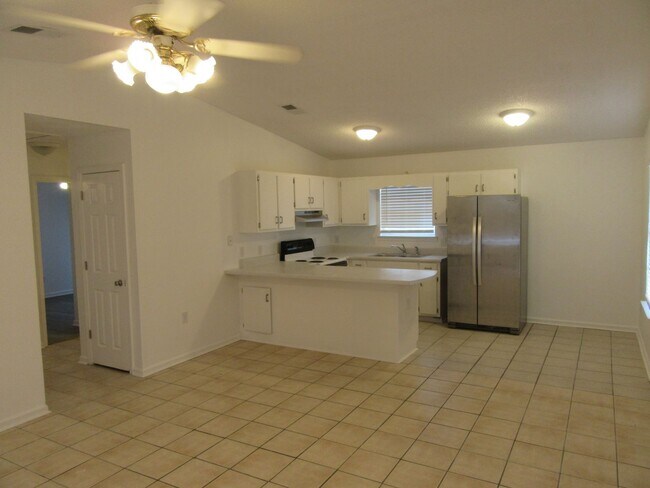 Building Photo - 5111 Flint Ave