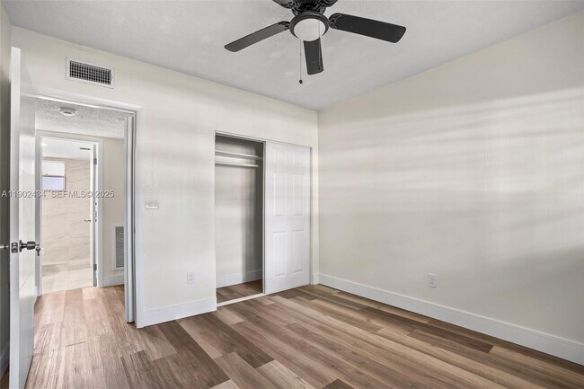 Building Photo - 2820 NE 201st Terrace