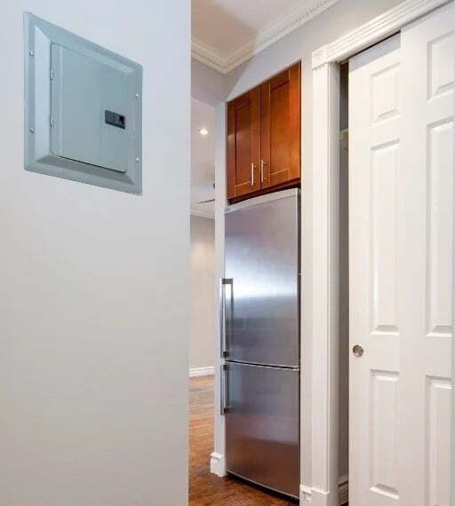 Building Photo - 290 W 12th St