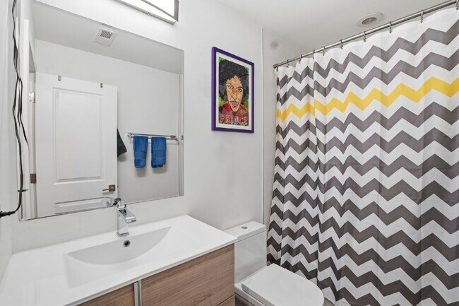 Building Photo - Boutique Condo Near Shaw Metro & Bloomingdale