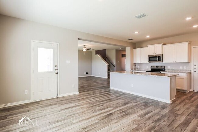 Building Photo - 11010 Yonder Flts