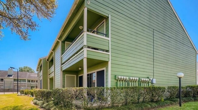 Building Photo - 14777 Wunderlich Dr