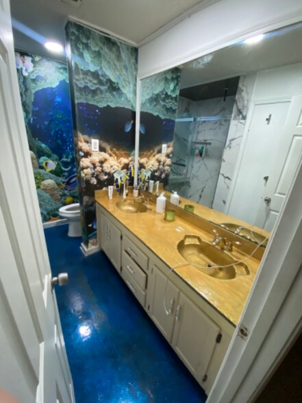 Building Photo - 692 Wall Blvd