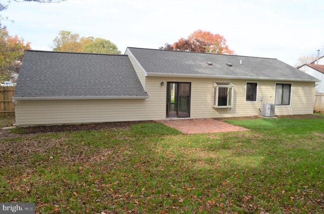 Building Photo - 14903 Neath Ct