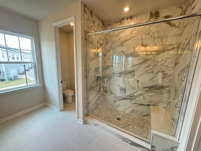 Building Photo - Built in 2024 End Unit with very convenien...