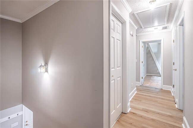 Building Photo - 1022 Knotts Pointe Dr