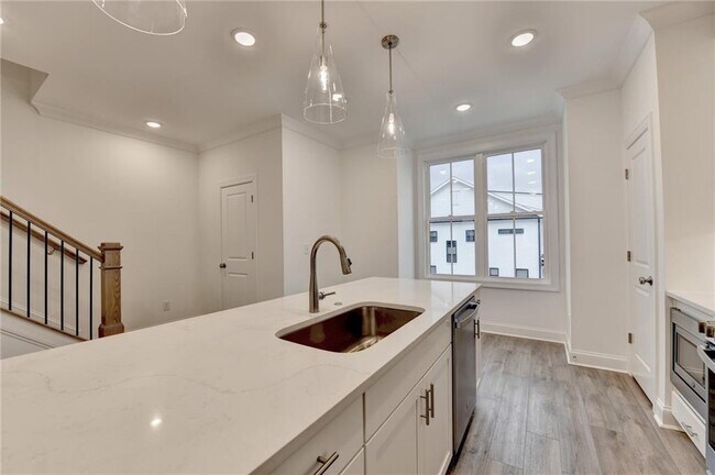 Building Photo - 5428 Howington Ct