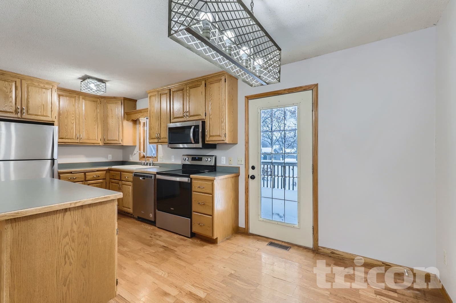 Building Photo - 5627 Lannon Ave NE