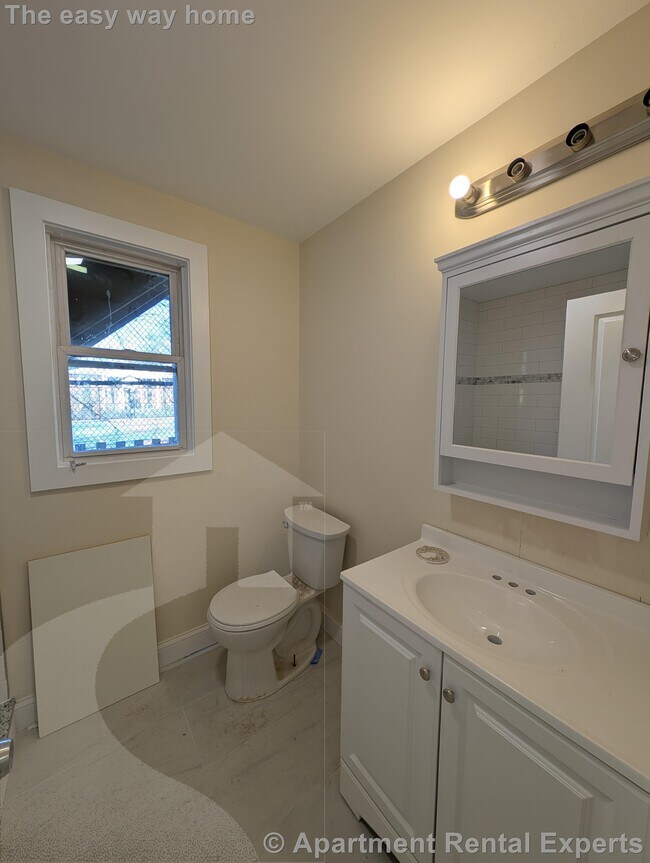 Building Photo - 5-7 Lowell Cir Unit #1