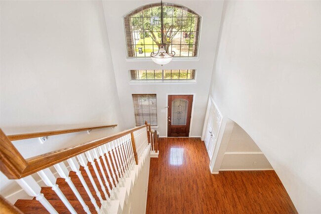 Building Photo - 7031 Ballinger Ridge Ln