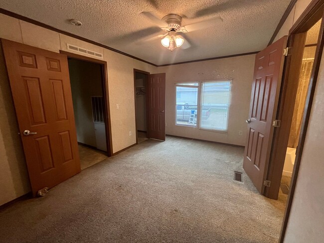 Building Photo - Sherwood Rental