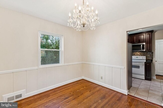 Building Photo - 5203 Nahant St