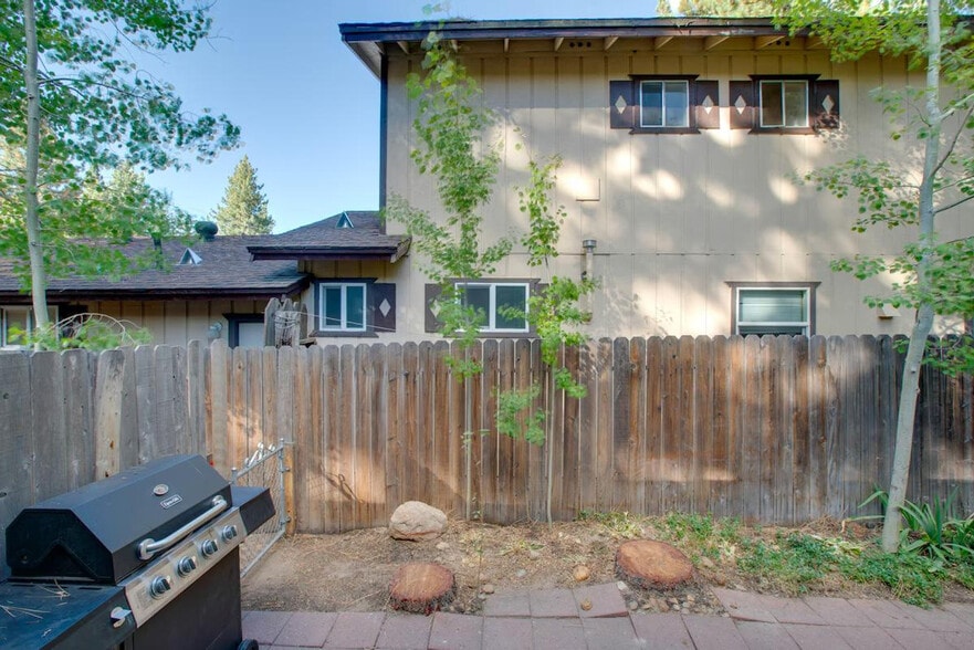 Building Photo - 3746 Pioneer Trail