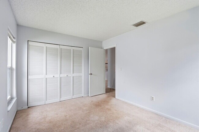 Building Photo - 2171 NW 76th Ave