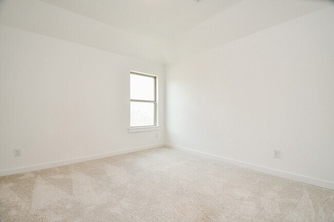 Building Photo - 943 Malibu Shr Ln