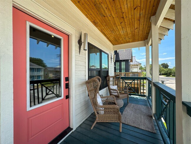 Building Photo - 1208 32nd St