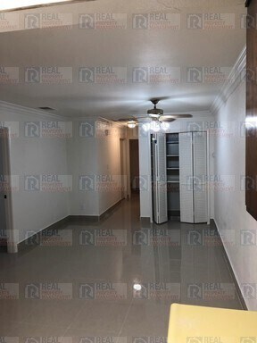 Building Photo - Modesto 3 Bedroom 2 Bath Home
